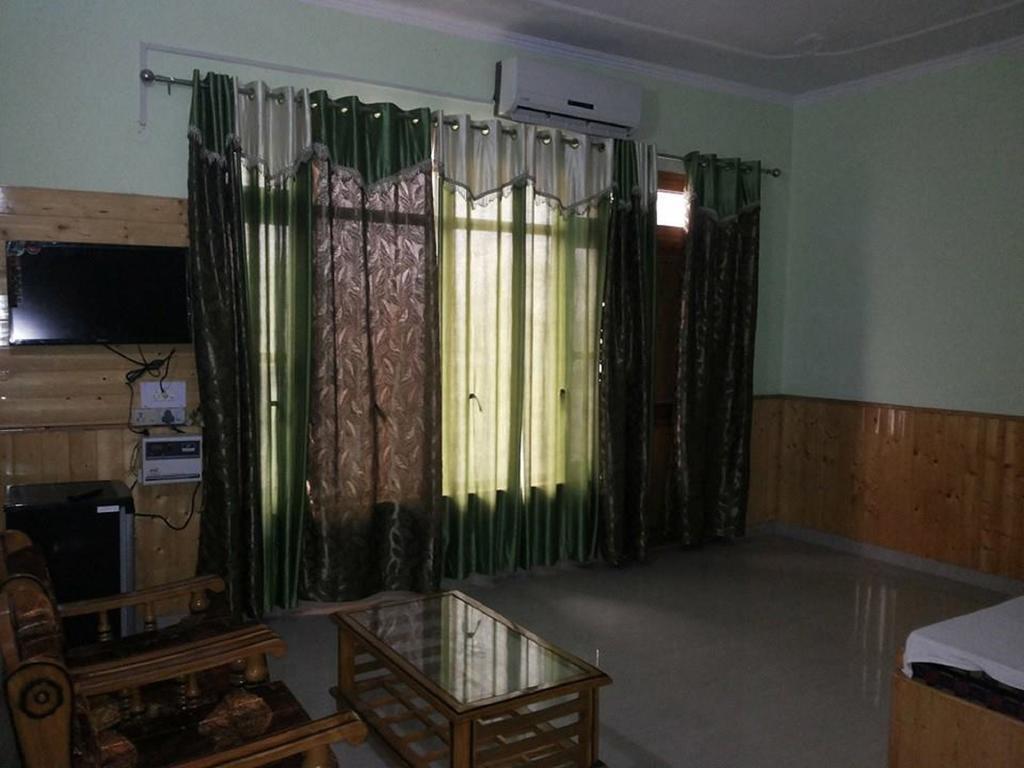 Himgiri Resort Nagchala Екстер'єр фото
