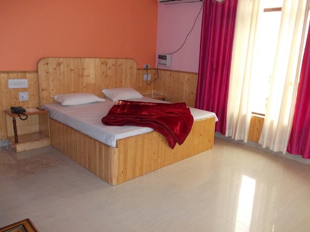Himgiri Resort Nagchala Екстер'єр фото